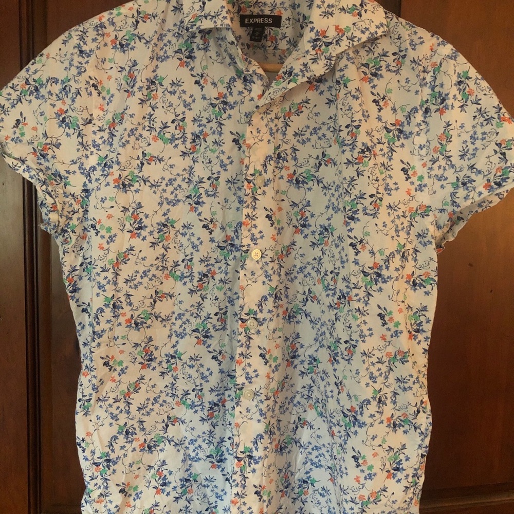 Express button down floral shirt athletic extra slim cut M 15 1/2